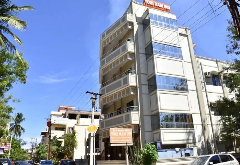 Yogi Ram Inn