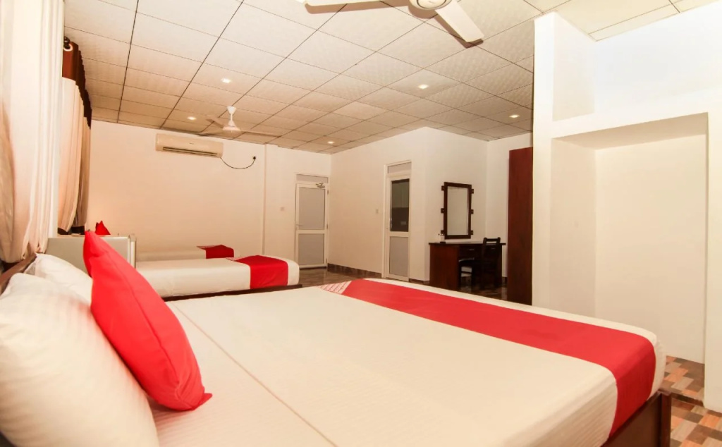 Sahasra Hotel