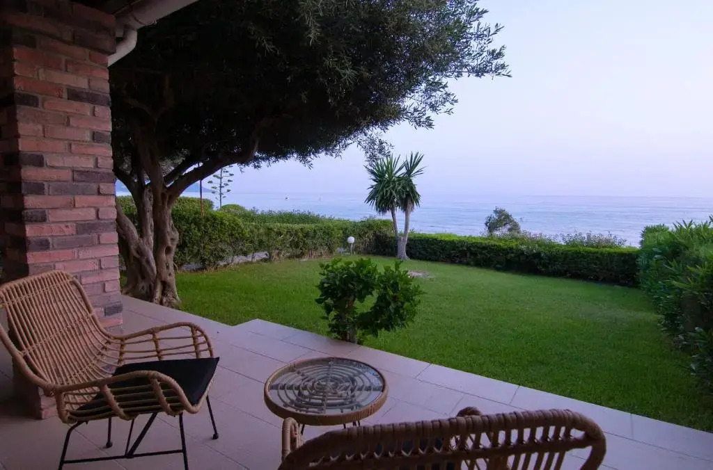 Seaside garden Antonio Home 50
