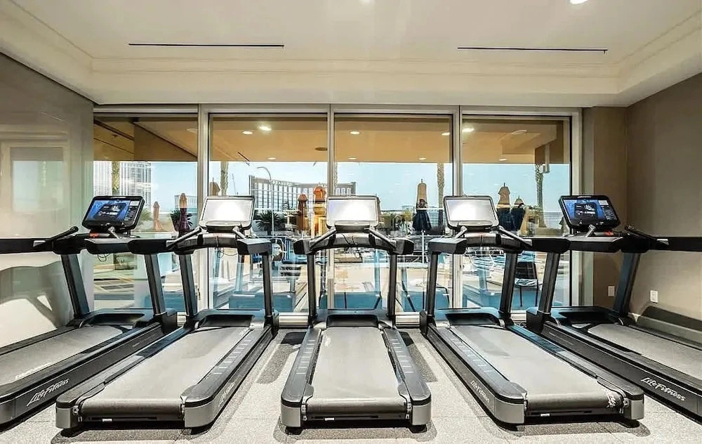 Renovated Trump Hotel Las Vegas Studio Strip Views 2803