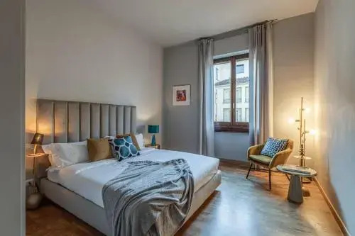 Santo Stefano Apartment
