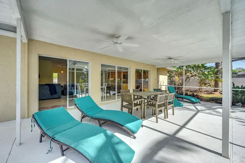 Hot Tub & Outdoor Pool: Bonita Springs Getaway!