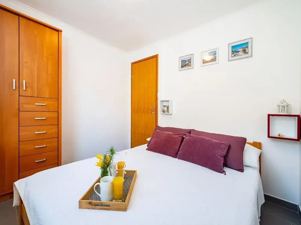 Apartments Maia Lena