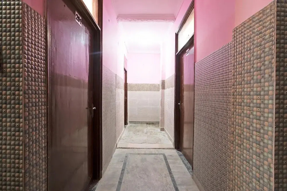 Shree G Palace by OYO Rooms