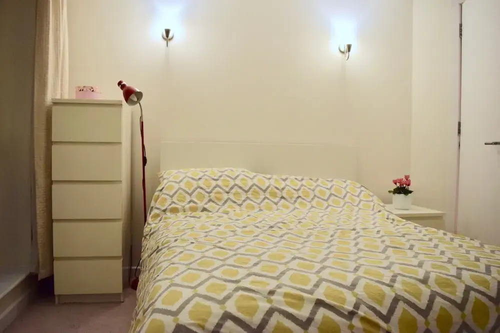 2 Bedroom Apartment in Haggerston