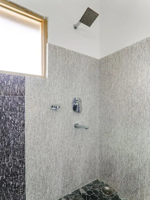 Oyo 38068 Sankar Residency