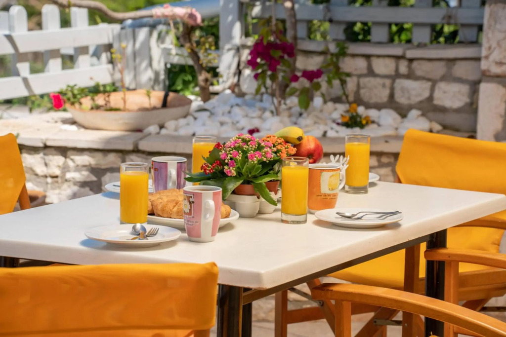 Ilias Apartments