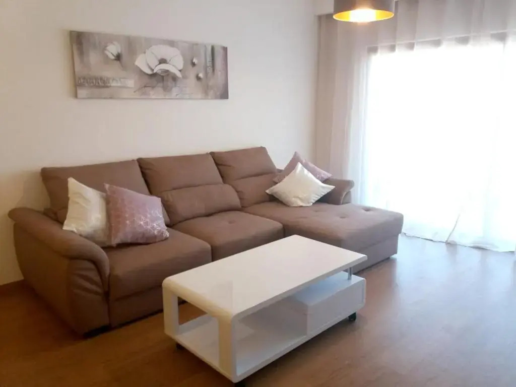 Apartment with 2 bedrooms in Portimao with shared pool terrace and WiFi 5 km from the beach