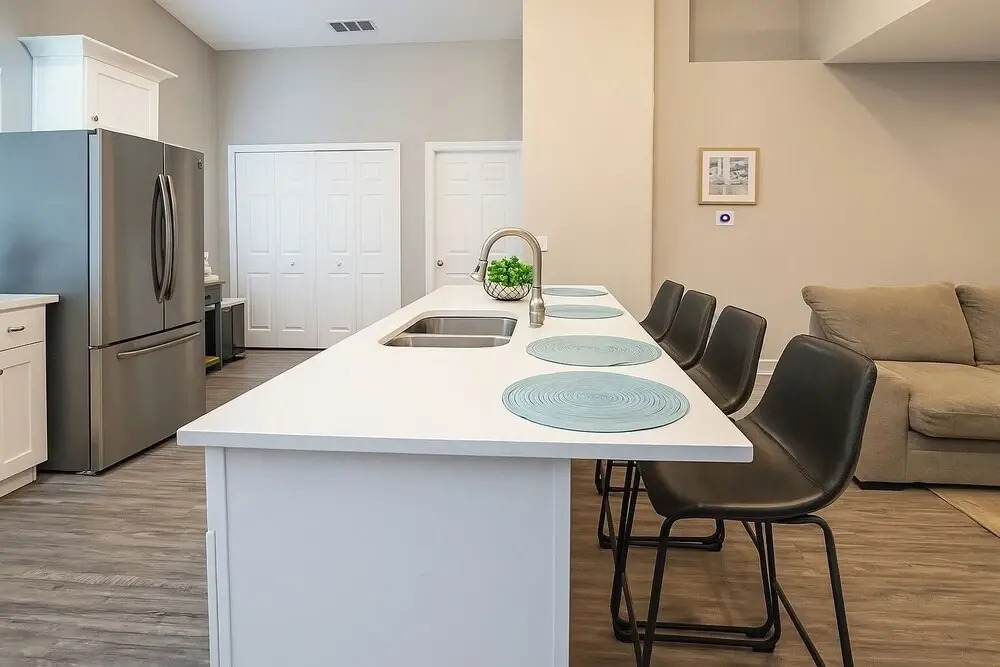 Heated Pool & Bathtub 4BR Near Disney