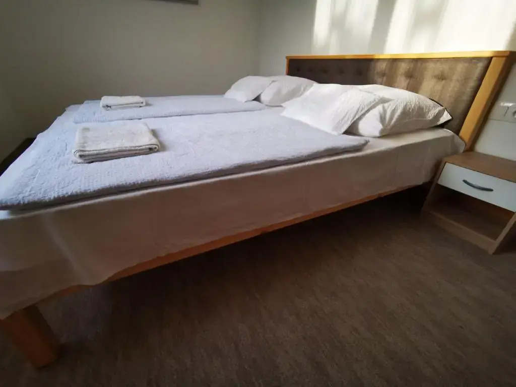 Máté Holiday House