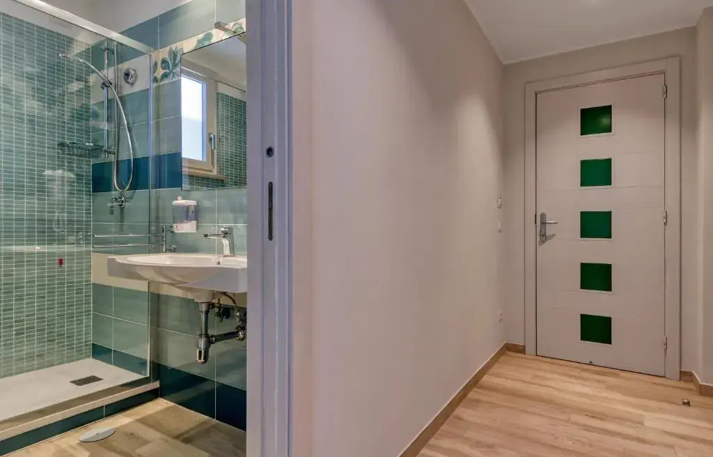 Tiffany Suites