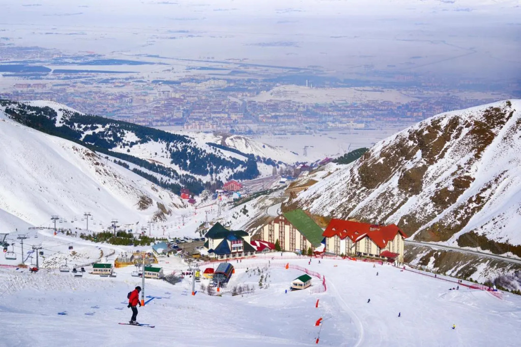Dedeman Palandoken Resort Hotel