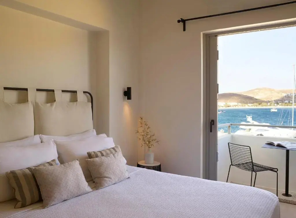 Chill & Co. Serifos