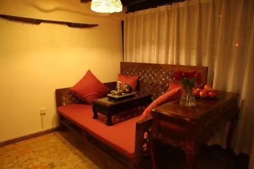 Cloudscape Boutique Inn