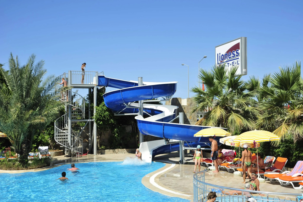 Lioness Hotel