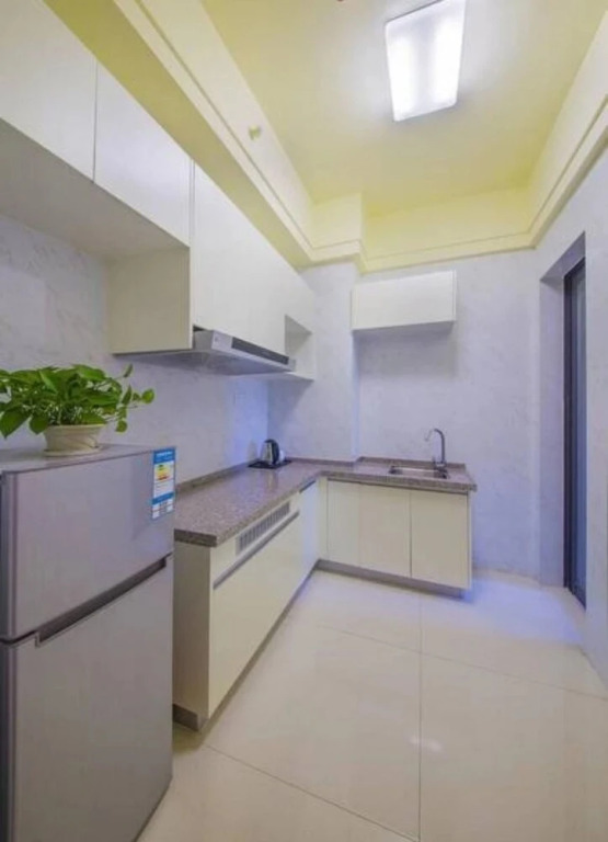BaiHe International Apartment Hotel