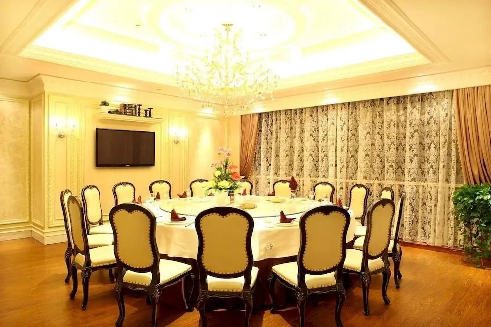 Oukai Hotel
