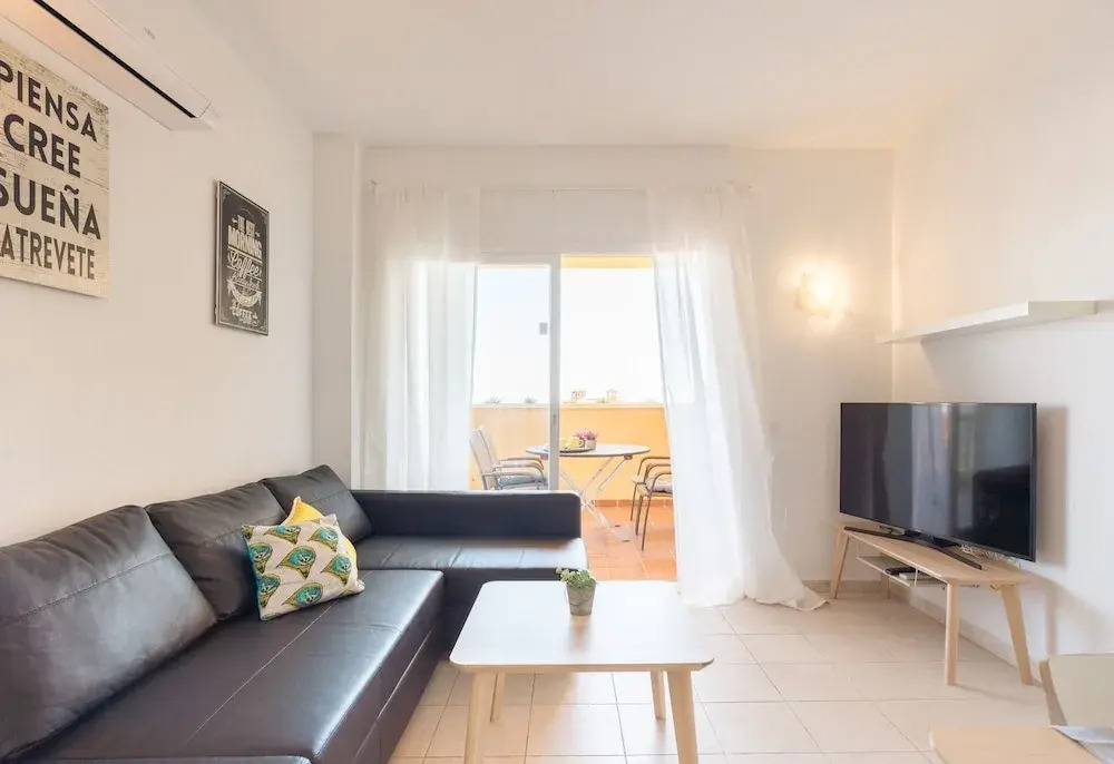 MalagaSuite Higueron Beach&Pool Apartment