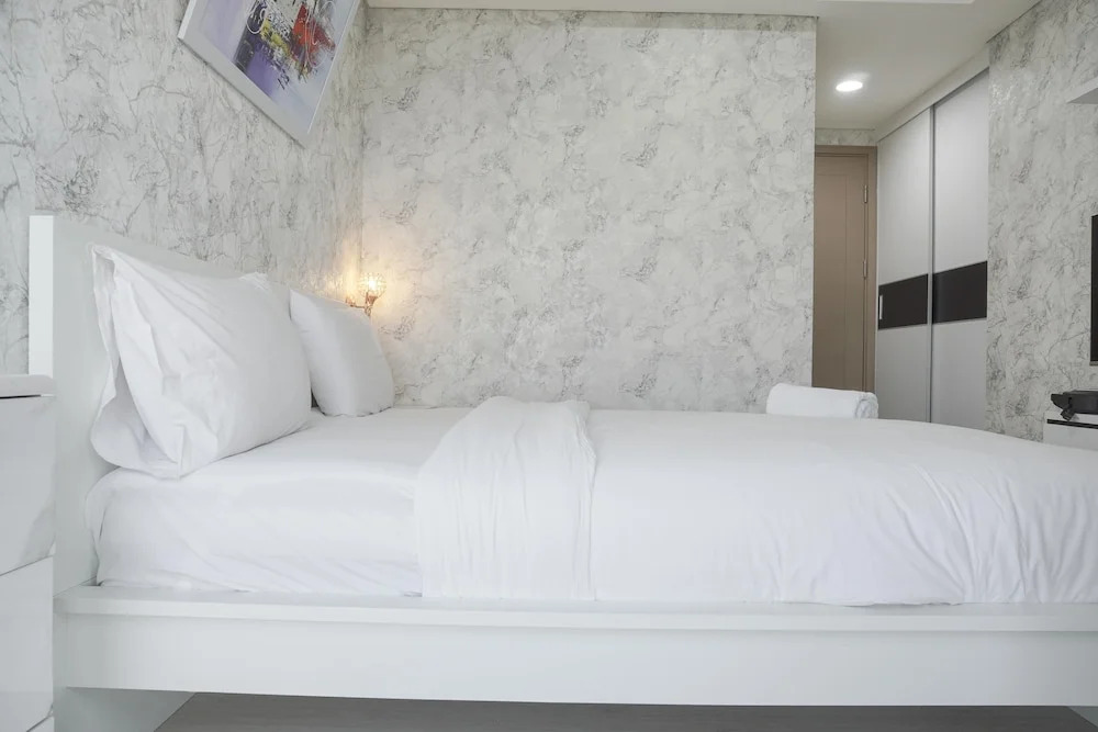 Warm And Elegant 1Br At Gold Coast Apartment