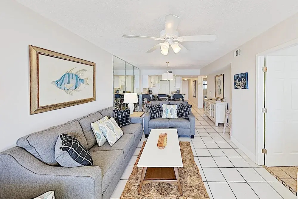 Walk Everywhere! Charming Gulf-view W/ Pool 2 Bedroom Condo