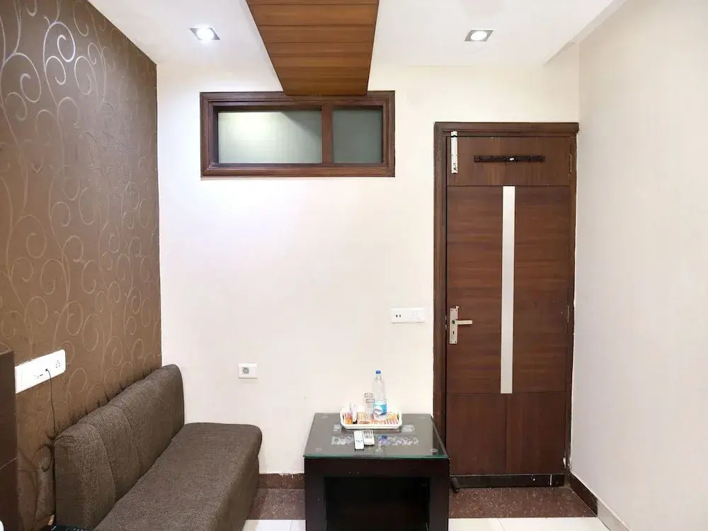 OYO 16829 Hotel City Night