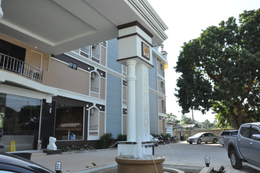 Queen Palace Hotel