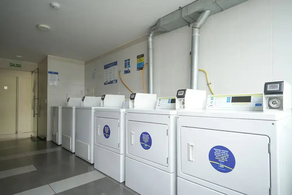 GLOBALSTAY. Martino 2BR Apartments. Sea View, Pool, Gym, BBQ