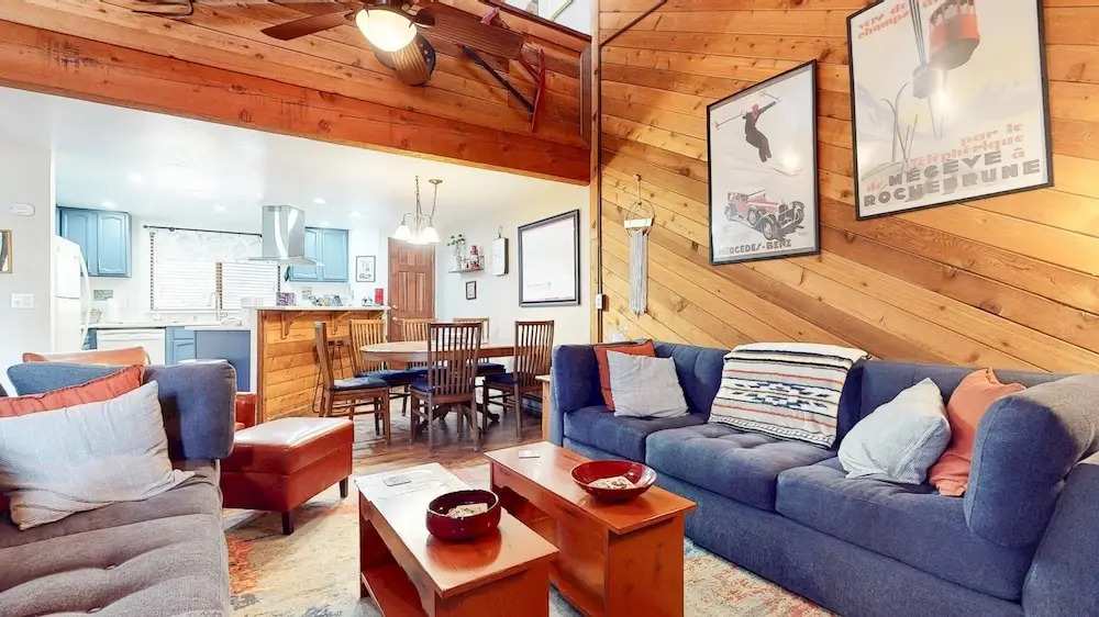 Mammoth Sierra Townhomes #25 3 Bedroom Condo