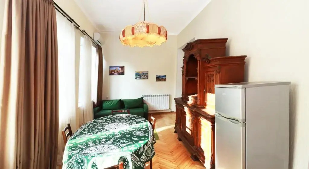 Bright and cozy 1BR apt in the heart of Tbilisi