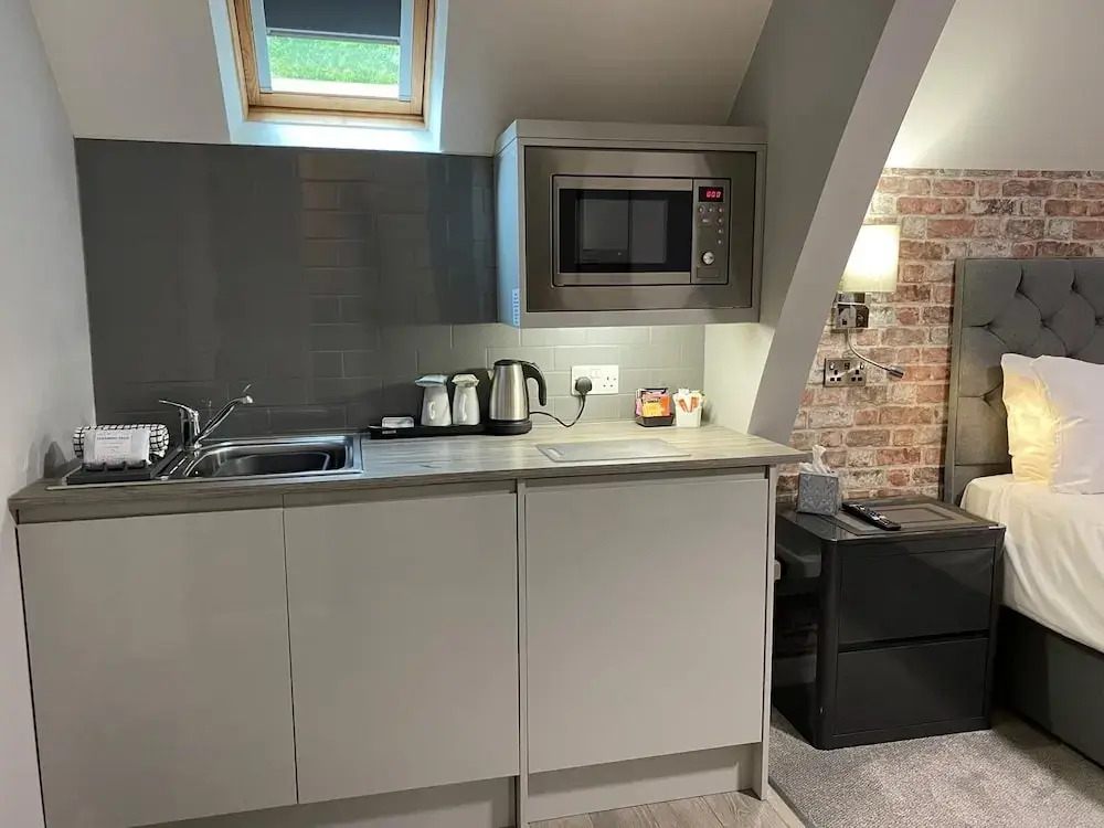 Chequers Lodge- Dalton-in- Furness- Self check in- for professionals and tourists
