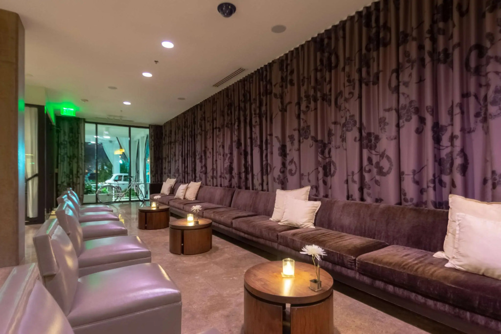 Proximity Hotel