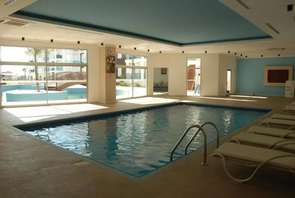 Side Aquamare Residence