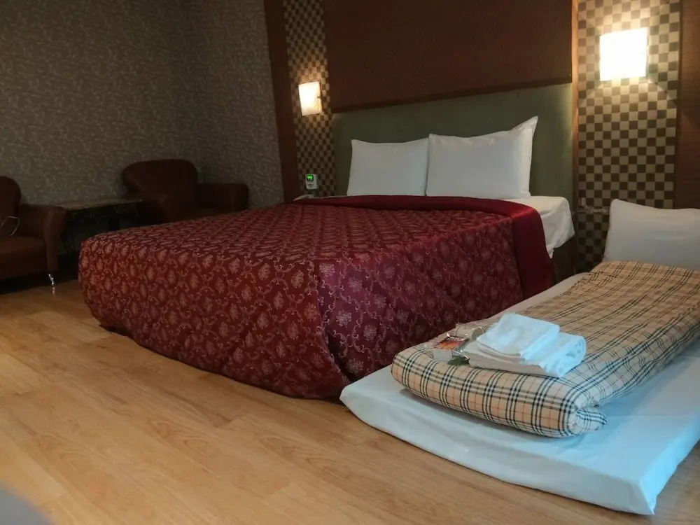 Wen Mei Motel