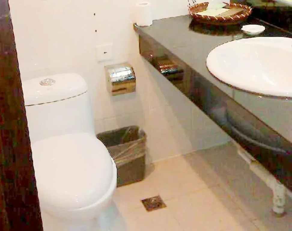 Lvjing International Hotel
