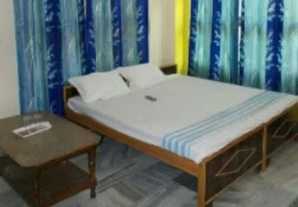 Goroomgo Uma Ganga Guest House Varanasi