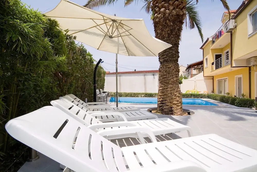 Apartments Neq