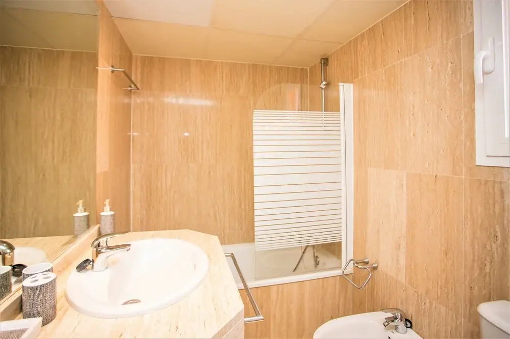 Beautiful 2 Bed 2 Bath, Duplex Penthouse JC30