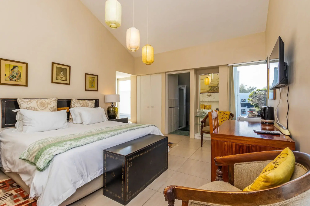 Admiralty Bed & Breakfast