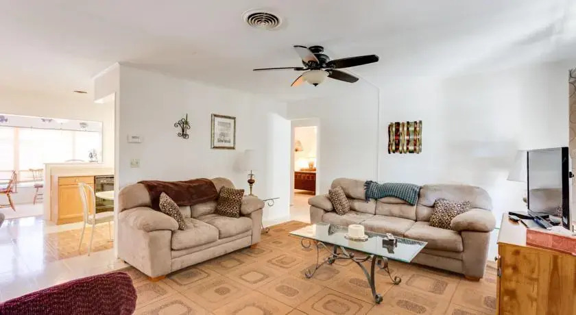 Venice Gardenia House