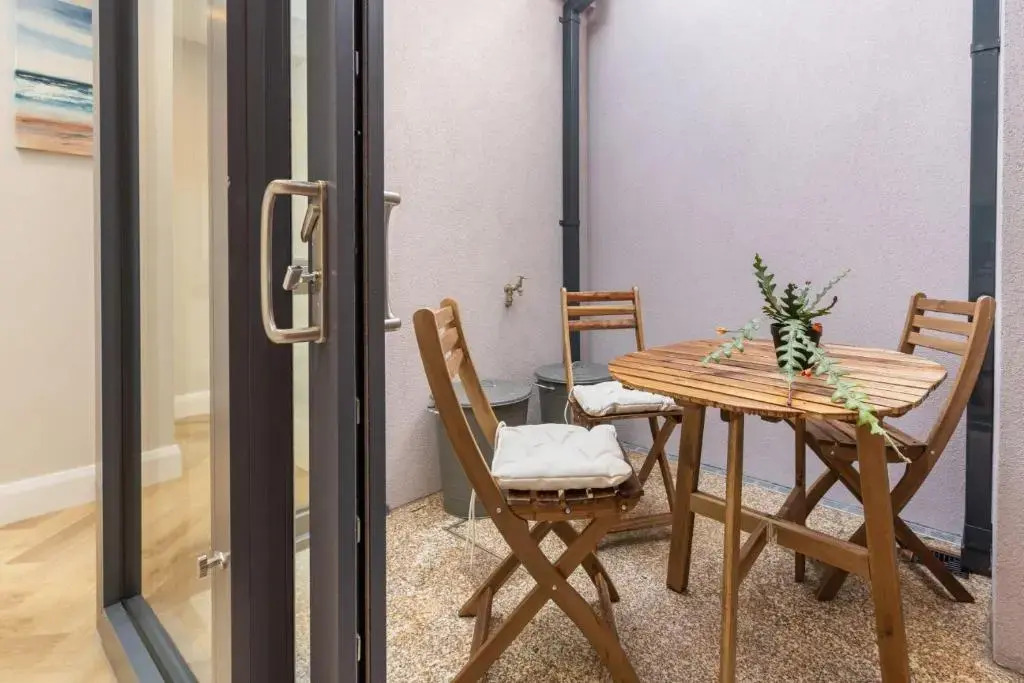 LOVELY 2bed HOME with patio & fast reliable WIFI