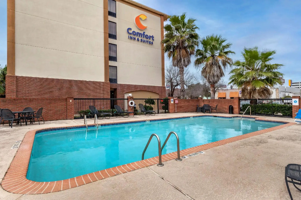Comfort Inn & Suites Houston I-10 West Energy Corridor