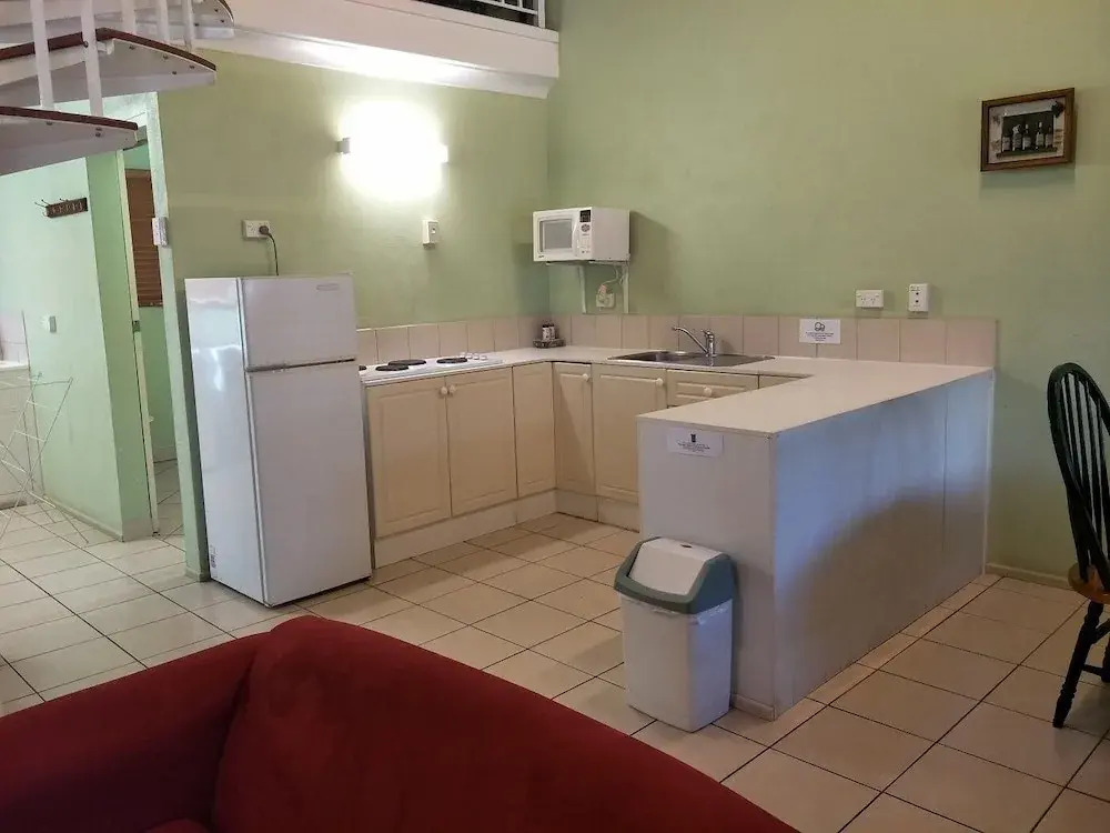 Ash Palms Motor Inn