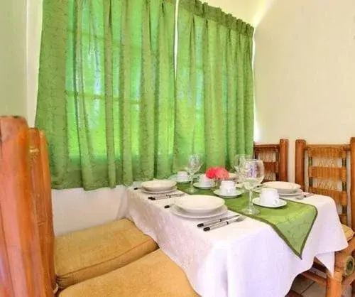 Aparta Hotel Las Flores