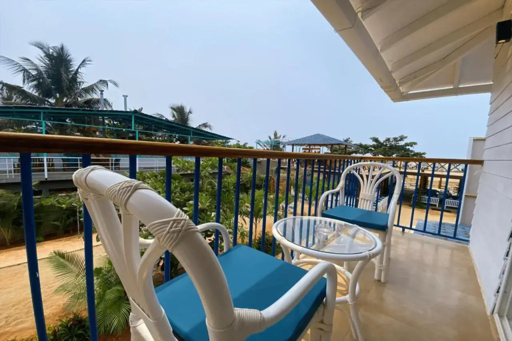 Sandbanks Beach Villas, Morjim