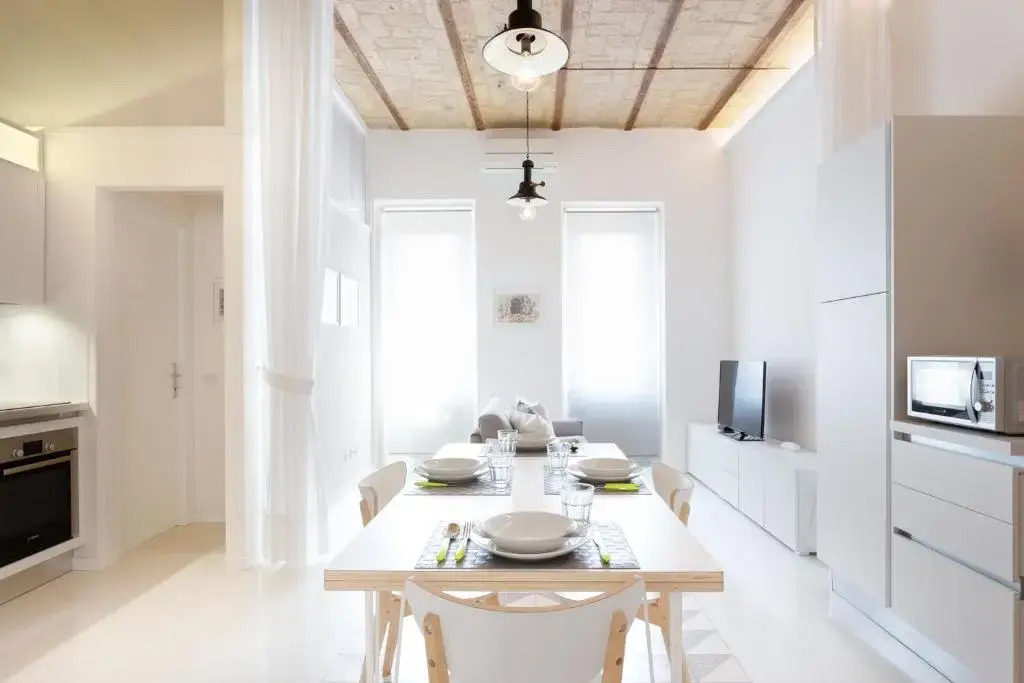 Lilli Vatican White Domus