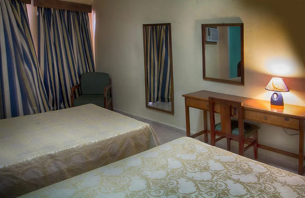 Hotel Paseo Habana