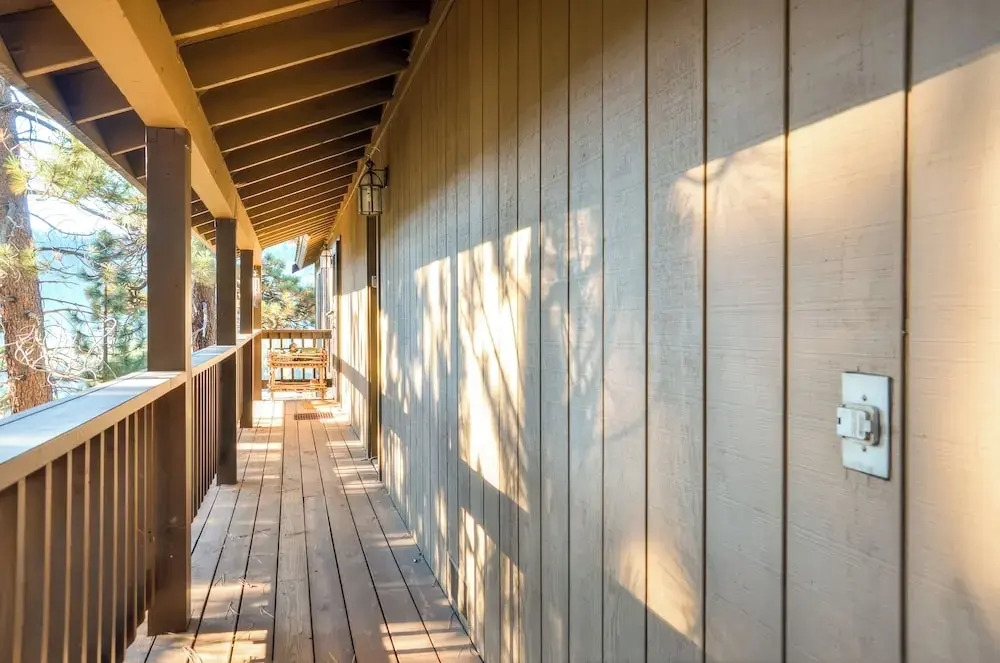 Cozy Lake-view Hideaway! Pet-friendly Truckee Home