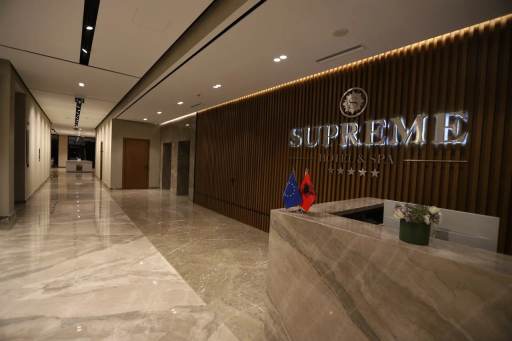 Supreme Hotel