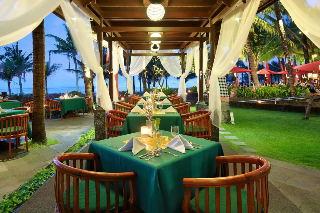 Legian Beach Villas