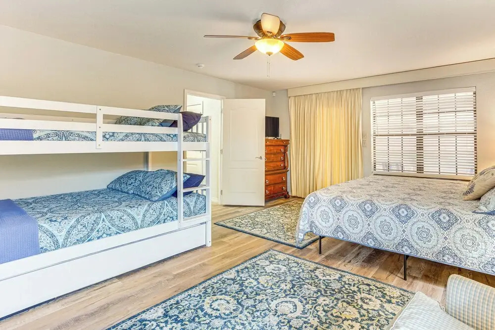 15 Mi to Dtwn: Oklahoma City Family Home